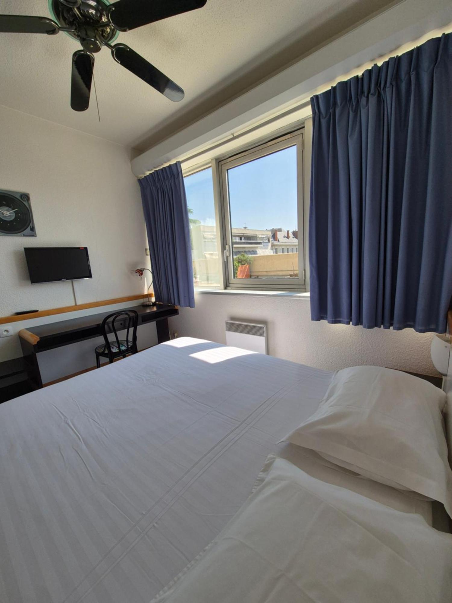 Arche Hotel Vierzon Ngoại thất bức ảnh