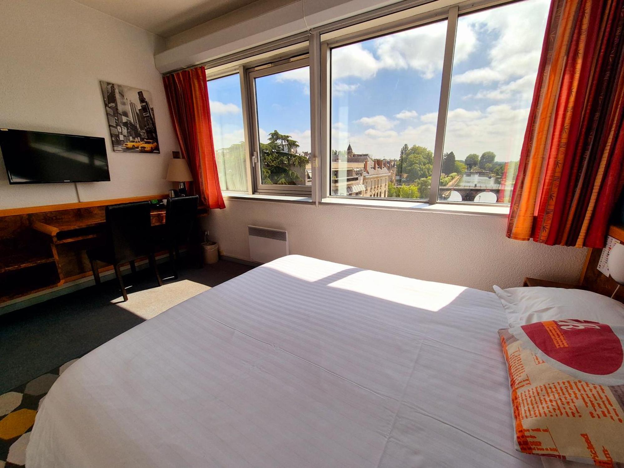 Arche Hotel Vierzon Ngoại thất bức ảnh
