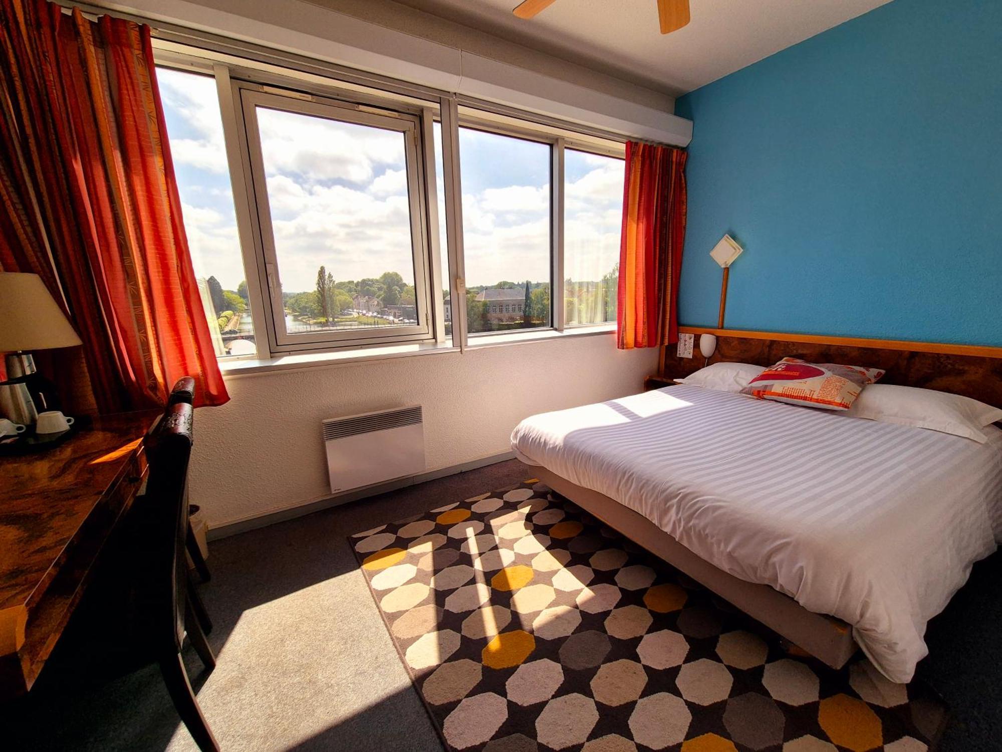 Arche Hotel Vierzon Ngoại thất bức ảnh