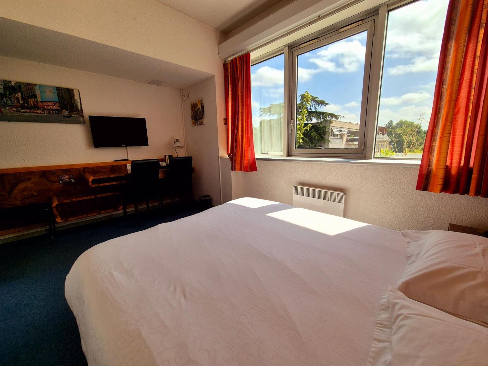 Arche Hotel Vierzon Ngoại thất bức ảnh