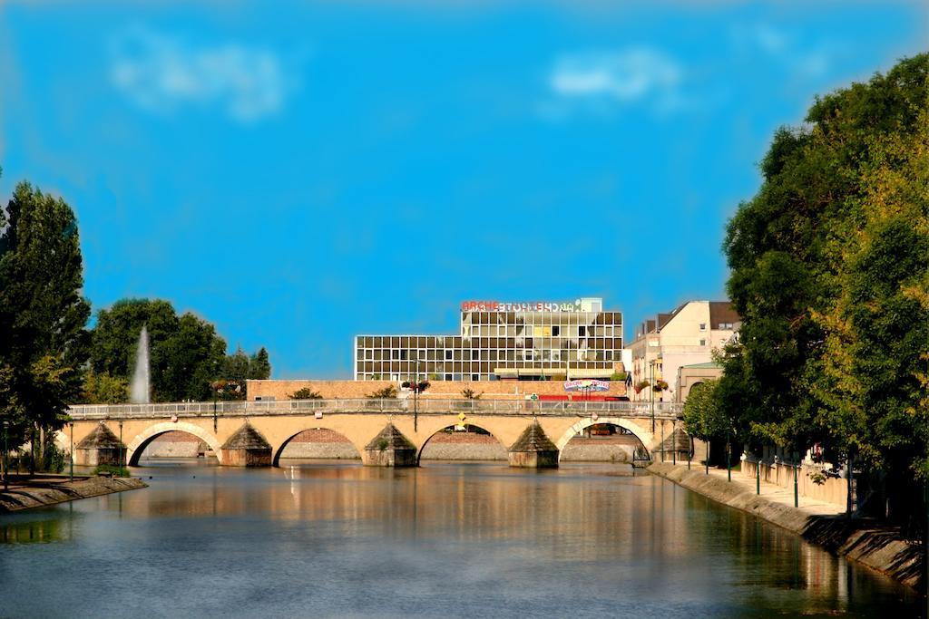 Arche Hotel Vierzon Ngoại thất bức ảnh